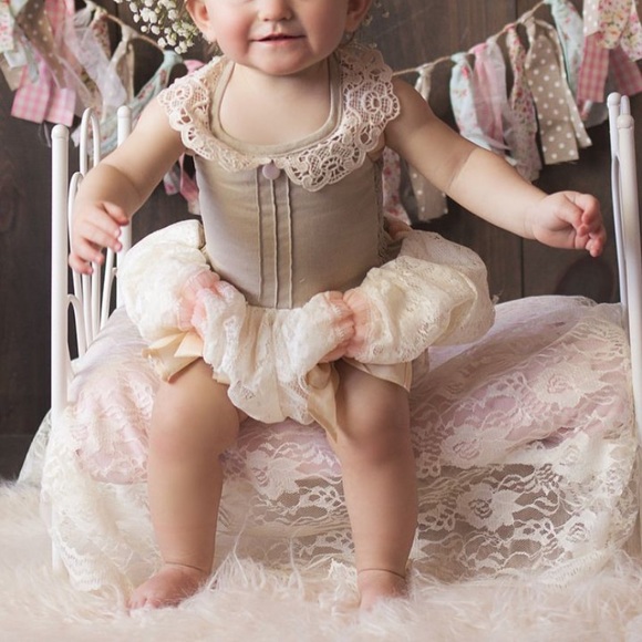 Full Boom Romper size 2 - Picture 2 of 3